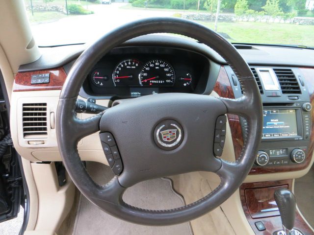 2007 Cadillac DTS 4dr Sdn I4 CVT Ltd Avail