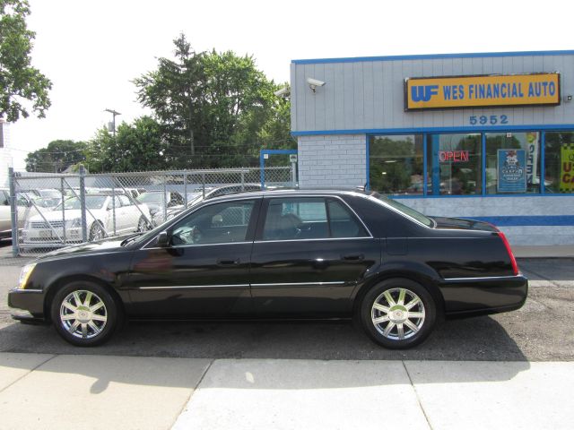 2007 Cadillac DTS 4dr S V6 Manual 4WD