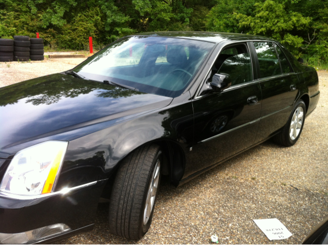 2007 Cadillac DTS Crew Cab 2WD LT W/1lt