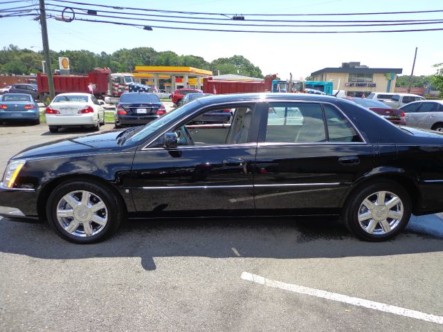 2007 Cadillac DTS SE R