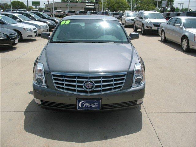 2008 Cadillac DTS Base