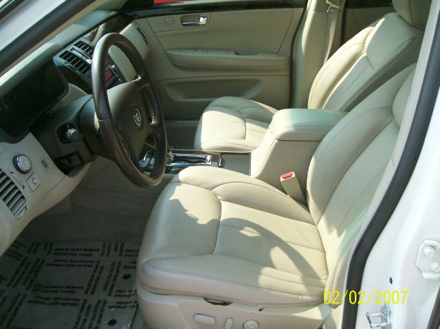 2008 Cadillac DTS 4dr Sdn I4 SE-R