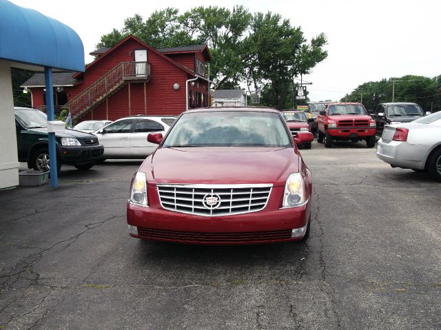 2008 Cadillac DTS Base