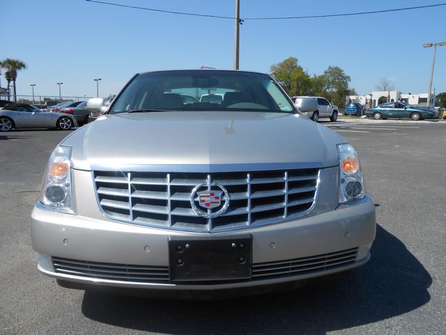 2008 Cadillac DTS Unknown