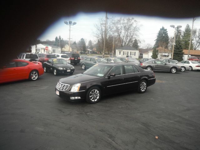 2009 Cadillac DTS SE-R