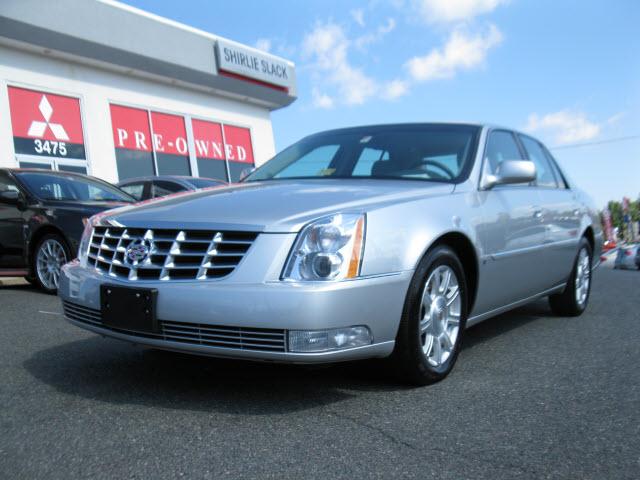 2010 Cadillac DTS Unknown