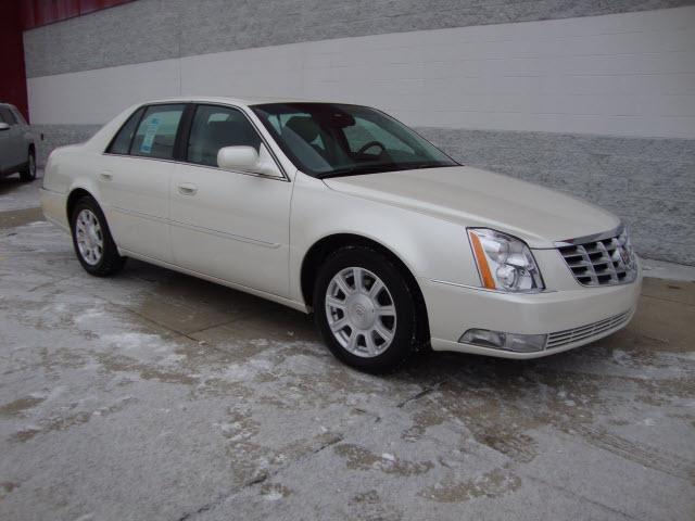 2010 Cadillac DTS Adventurer Model 4WD