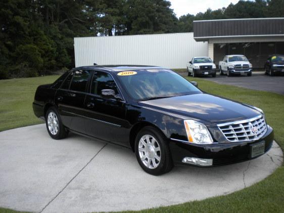 2010 Cadillac DTS Base