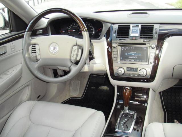 2010 Cadillac DTS SE V6 LTHR