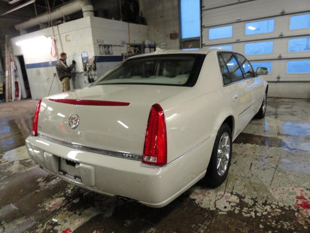 2010 Cadillac DTS Coupe