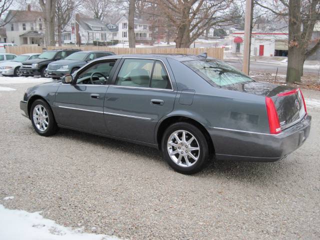 2010 Cadillac DTS Coupe