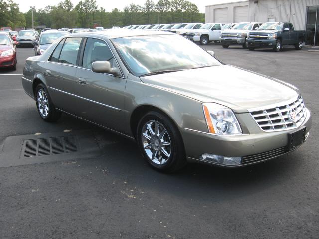 2011 Cadillac DTS Coupe