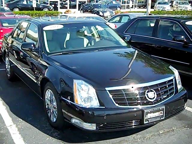 2011 Cadillac DTS R350 4 Matic