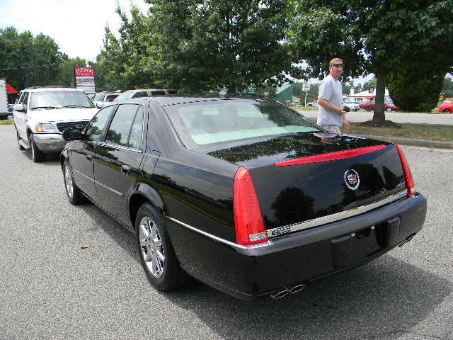 2011 Cadillac DTS R/T Coupe