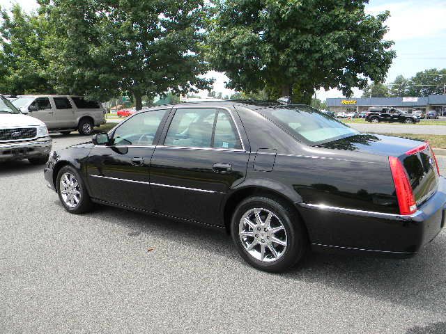 2011 Cadillac DTS R/T Coupe