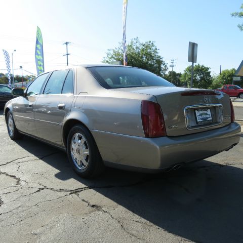 2004 Cadillac Deville Base