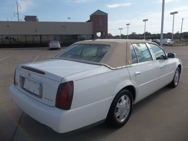 2005 Cadillac Deville Base