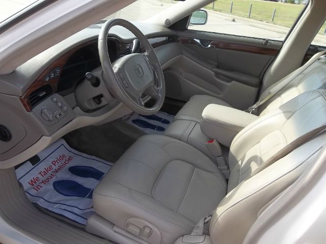 2005 Cadillac Deville Base