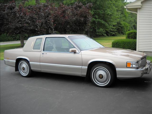 1990 Cadillac Deville 4dr Sedan Cartier