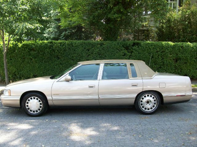 1998 Cadillac Deville Base