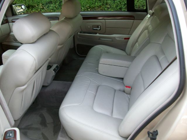 1998 Cadillac Deville Base