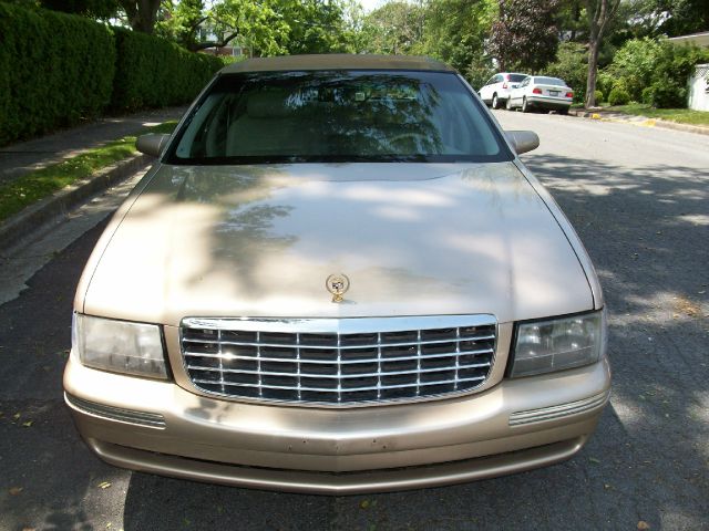 1998 Cadillac Deville Base