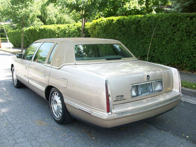 1998 Cadillac Deville Base