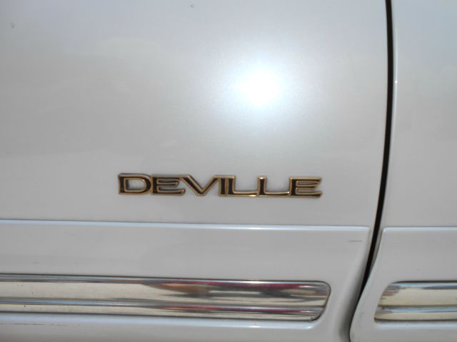 1998 Cadillac Deville Grand Touring AWD SUV