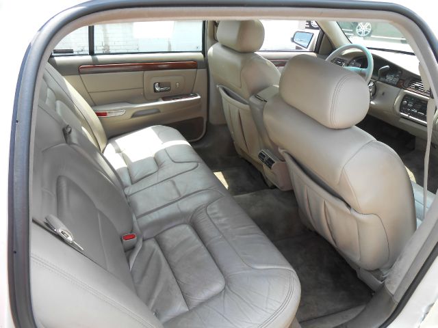 1998 Cadillac Deville Grand Touring AWD SUV