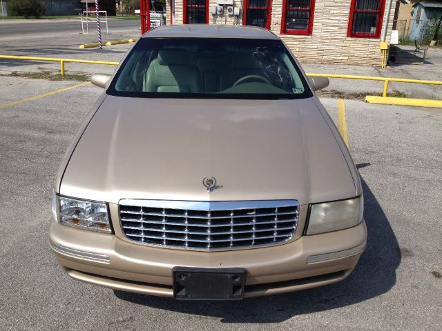 1998 Cadillac Deville Base