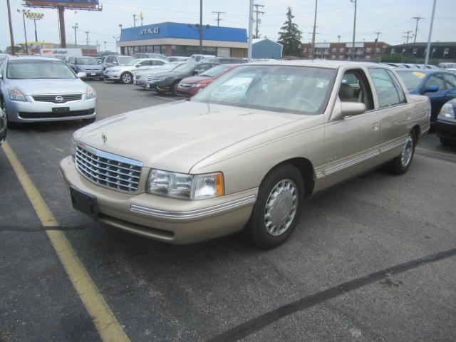 1998 Cadillac Deville SE Sedan