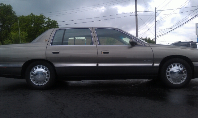 1998 Cadillac Deville Base