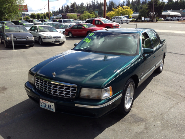 1999 Cadillac Deville Base