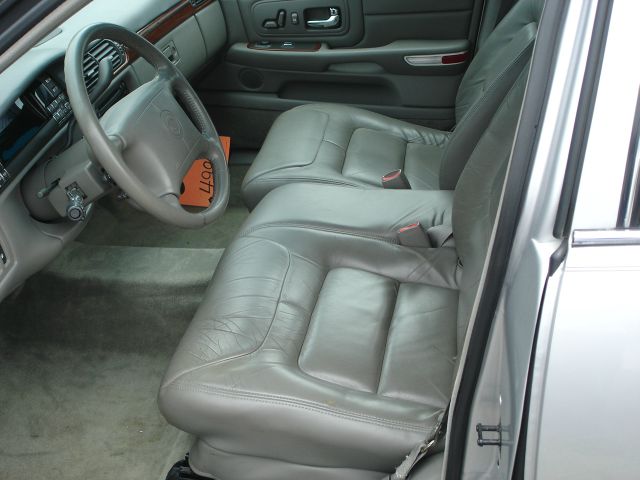 1999 Cadillac Deville Base