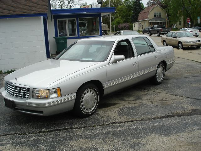 1999 Cadillac Deville Base