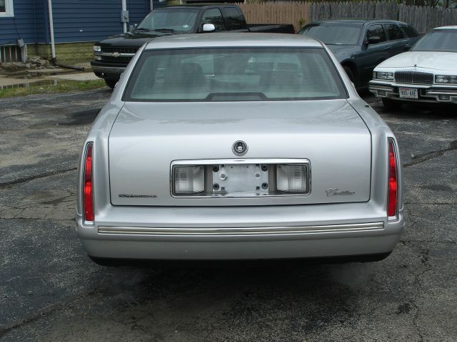 1999 Cadillac Deville Base