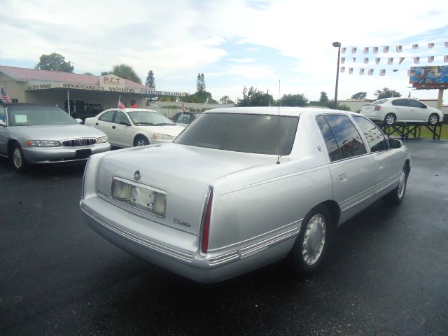 1999 Cadillac Deville Base