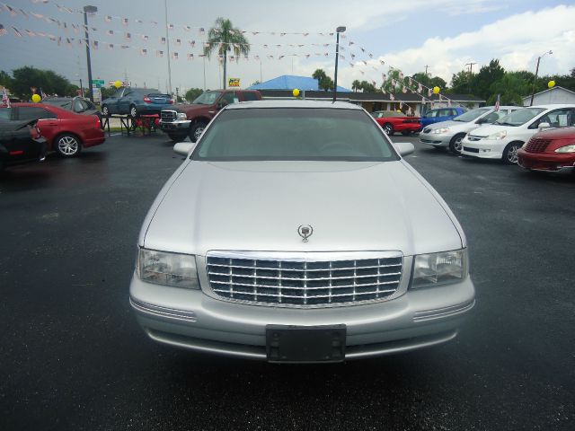 1999 Cadillac Deville Base