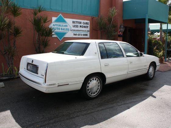 1999 Cadillac Deville Base