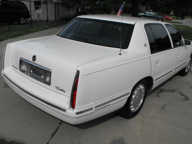 1999 Cadillac Deville Base