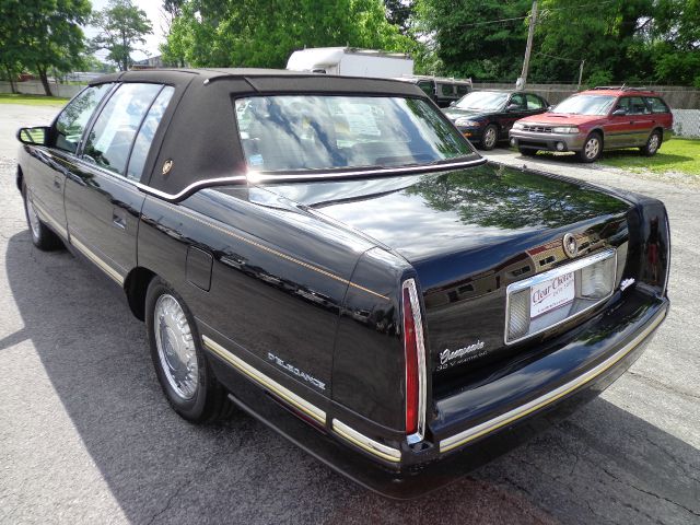 1999 Cadillac Deville 3LT Truck