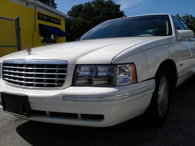 1999 Cadillac Deville Base