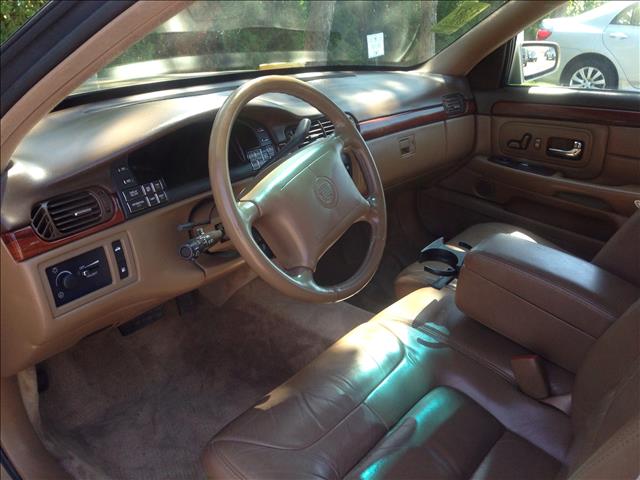 1999 Cadillac Deville Base