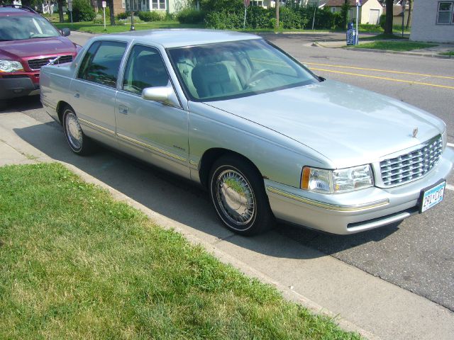 1999 Cadillac Deville 3LT Truck