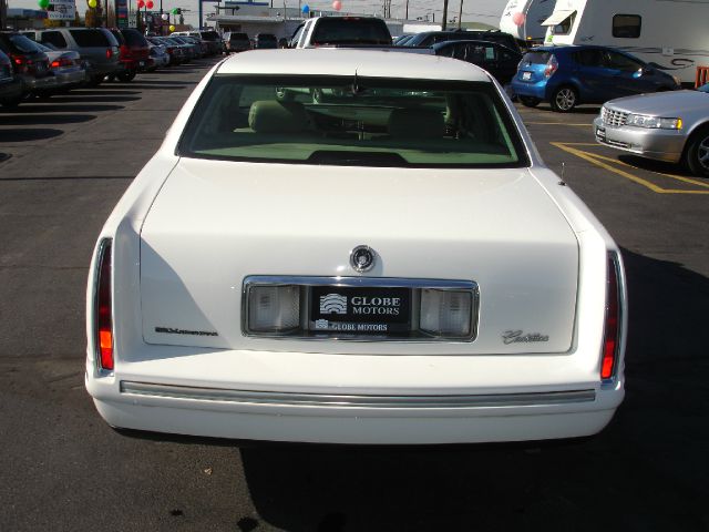 1999 Cadillac Deville Base