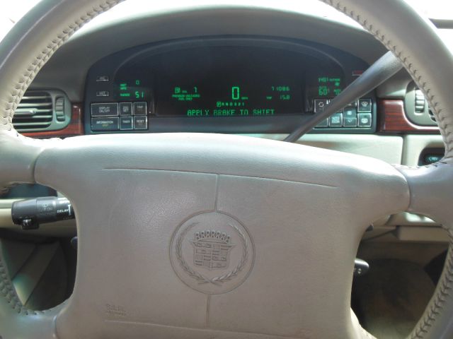 1999 Cadillac Deville Base