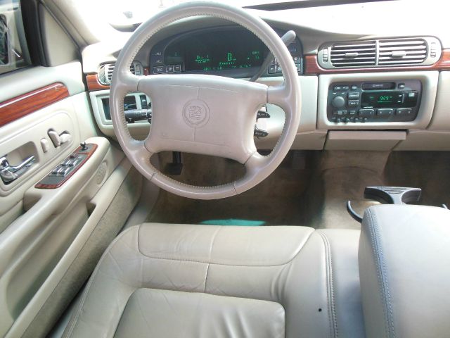 1999 Cadillac Deville Base