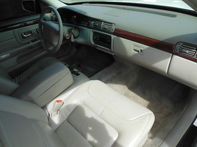 1999 Cadillac Deville Base