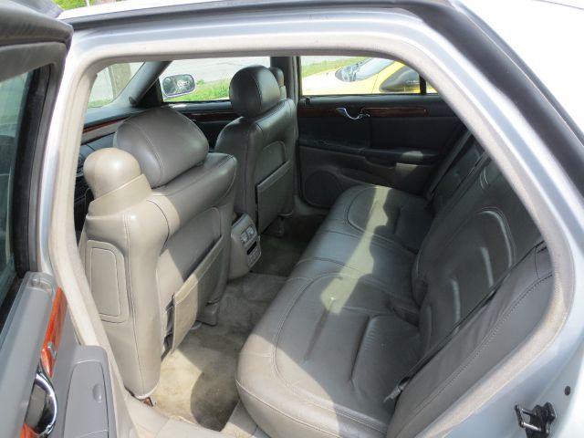 2000 Cadillac Deville Base