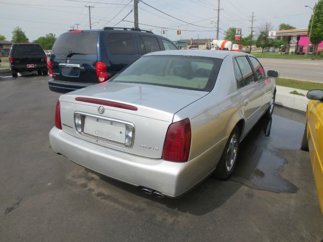 2000 Cadillac Deville Base